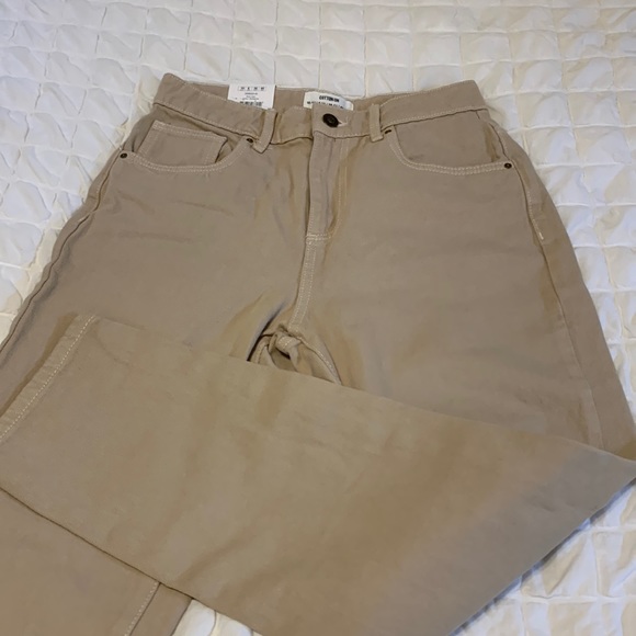 Cotton On tan Mom Jeans - Picture 1 of 5